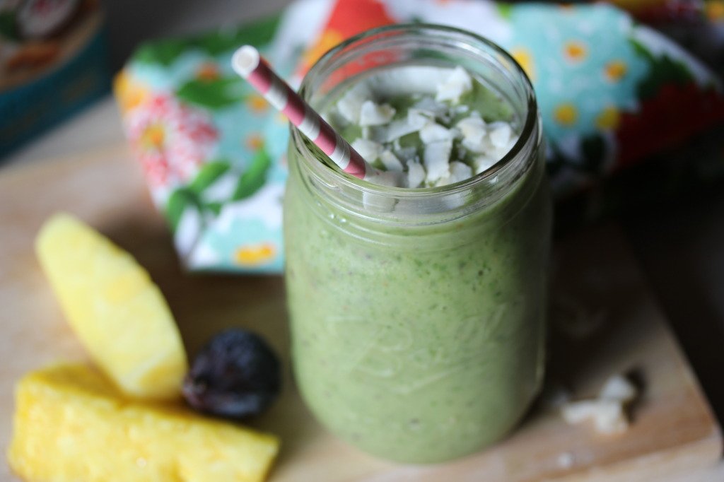 avocado smoothie pina vocado dishingouthealth