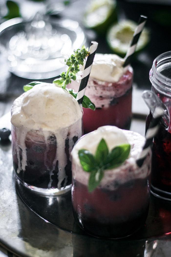 summer cocktails sparkling basil blueberry float useyournoodles