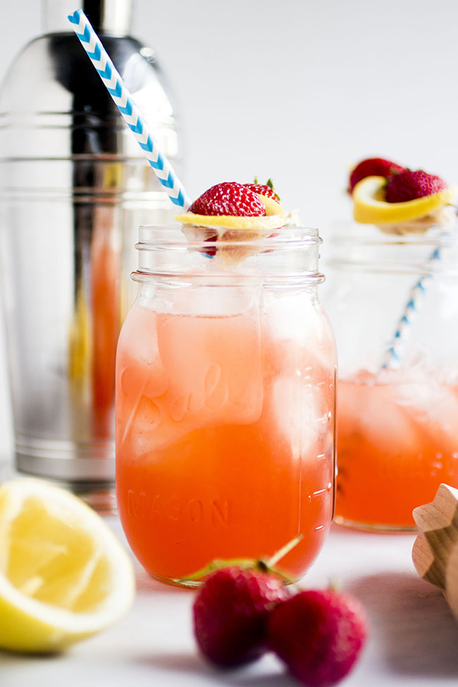 whiskey cocktails strawberry whiskey lemonade lifeasastrawberry