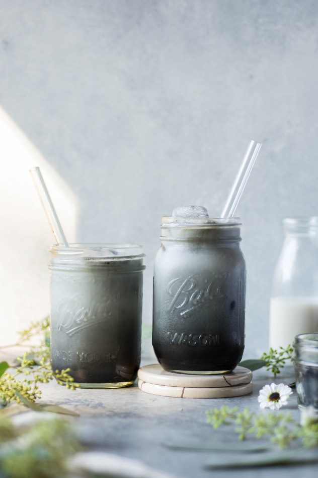 vegan coffee iced activated charcoal latte nyssaskitchen