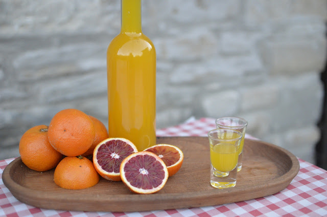 liqueur homemade sicilian blood orange liqueur. latavolamarche.blogspot