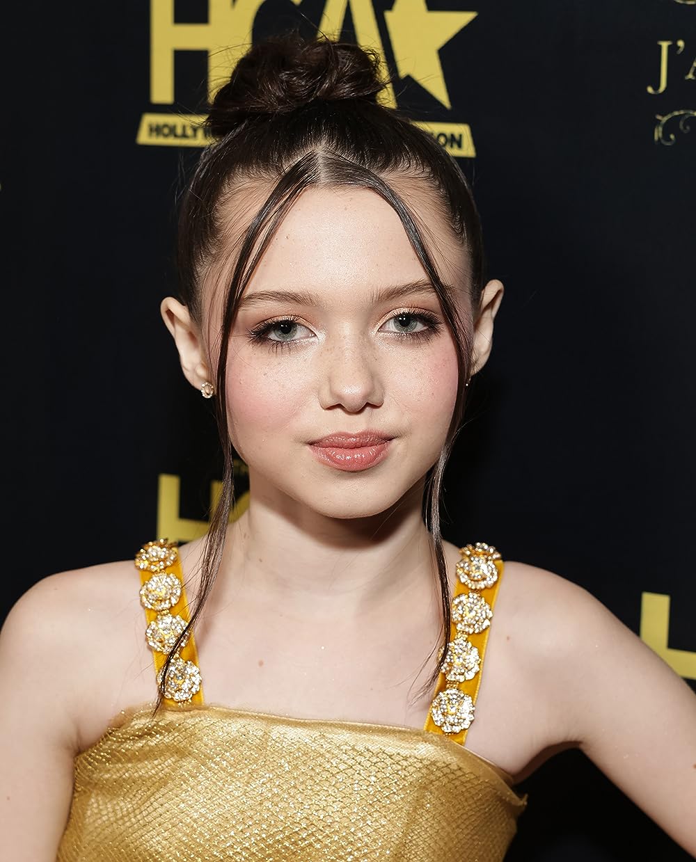 Violet McGraw: Rising Star in Young Hollywood's Scene